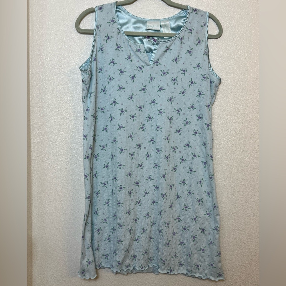 Vanity Fair Light Blue Floral Nightgown